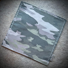 Load image into Gallery viewer, Green Camo