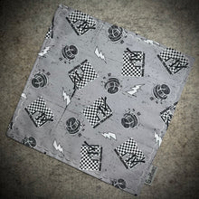 Load image into Gallery viewer, MTV