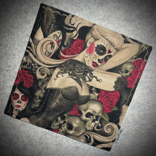 Load image into Gallery viewer, Las Elegantes (Smoke)