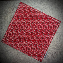 Load image into Gallery viewer, Bandana Red
